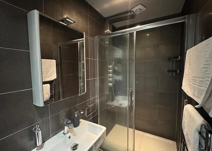 Stylish, In Clifton Апартаменти *